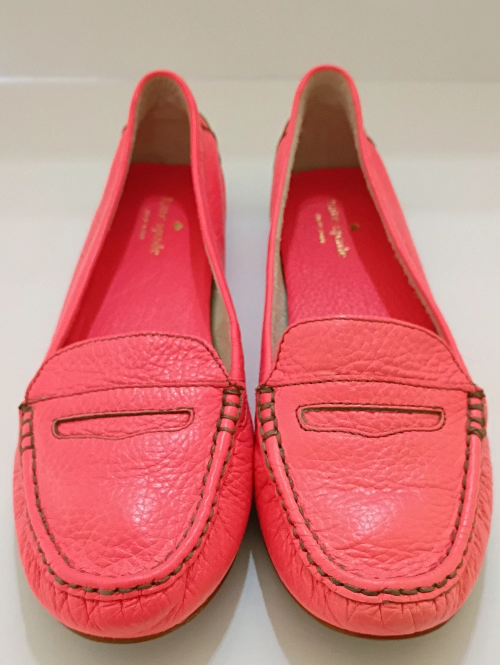 KATE SPADE Pebble Leather Pink Melon Colored Tumbled Loafers Size 10M